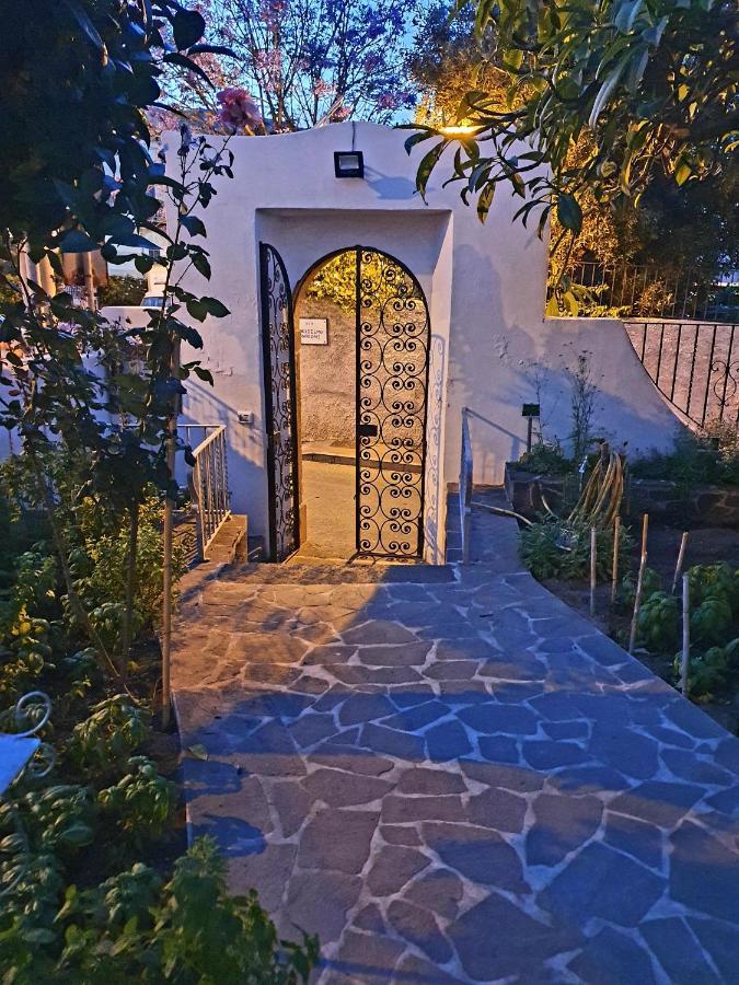 Casa Dafne Villa Lipari  Eksteriør bilde